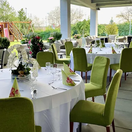 Hotel Ponteo - Activity Park Pressburg