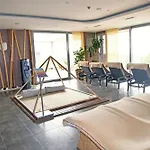 Ponteo - Activity Park מלון 4*